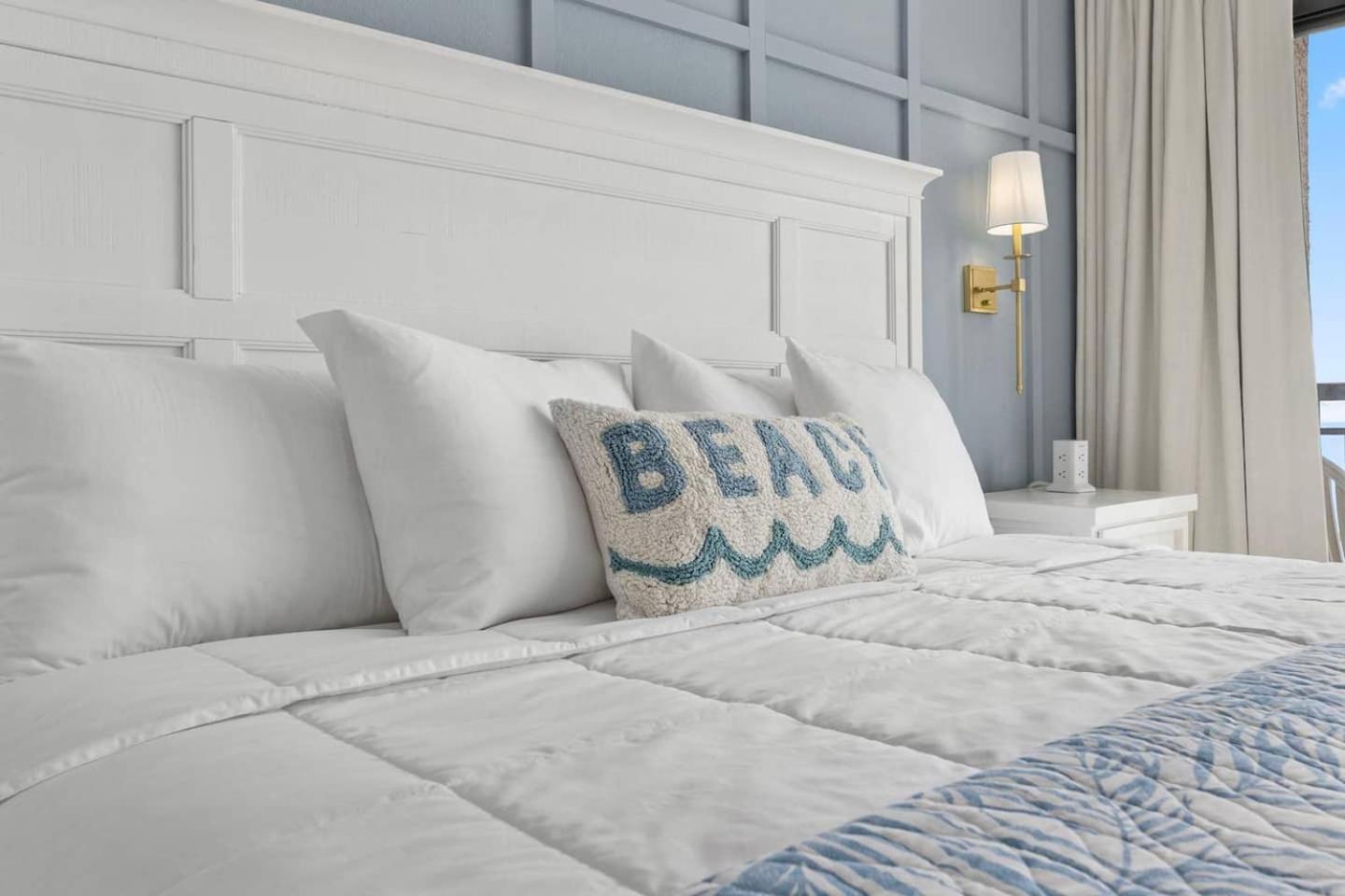 Apartmán Luxury Ocean Front By Barefoot Landing Myrtle Beach Exteriér fotografie